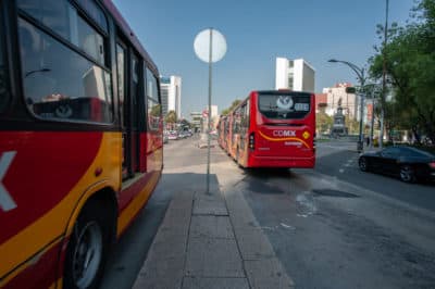 Como El Tránsito Rápido De Autobúses Alivió Los Problemas Crónicos De Trafico En La Ciudad De México