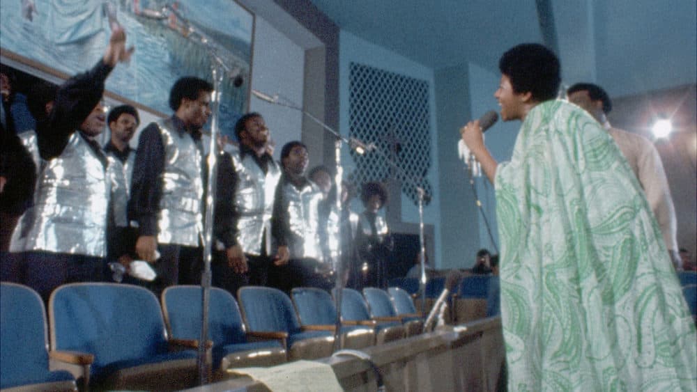 Aretha Franklin sings with the Southern California Community Choir as she records her album &quot;Amazing Grace.&quot; (Courtesy Neon)