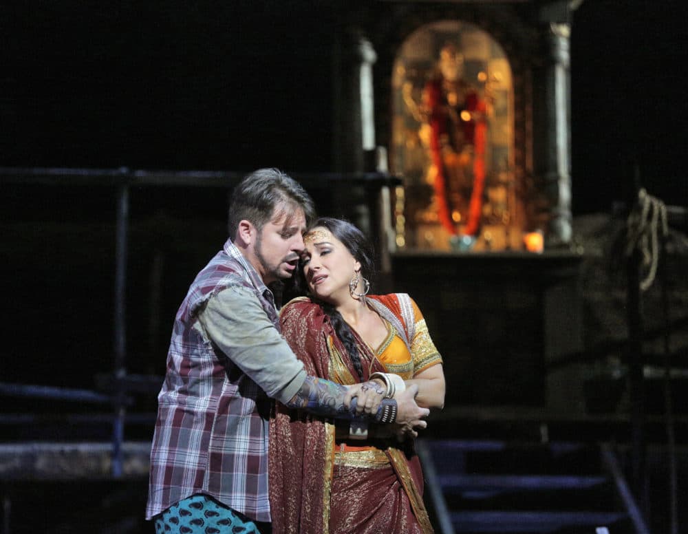 Matthew Polenzani and Diana Damrau in Les Pêcheurs de Perles. (Ken Howard/Metropolitan Opera)