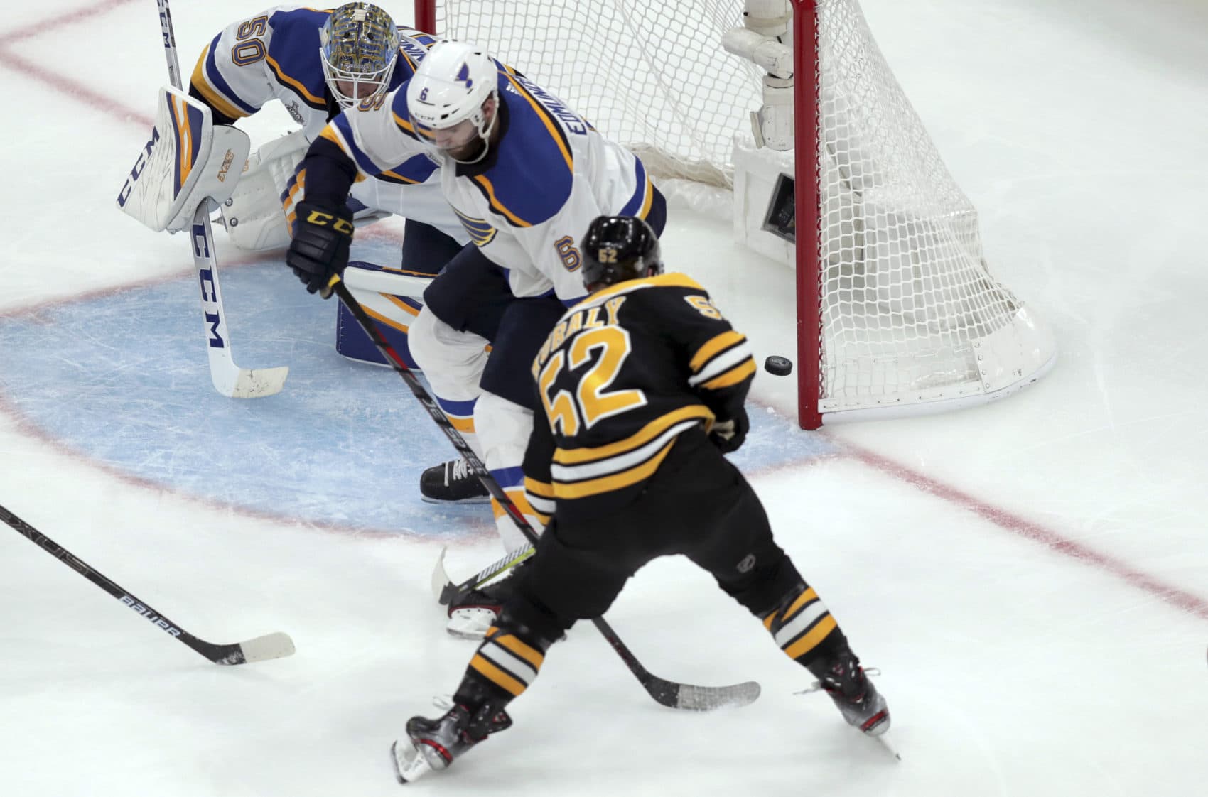 Kuraly, Bruins Rally, Beat Blues 4-2 In Stanley Cup Opener