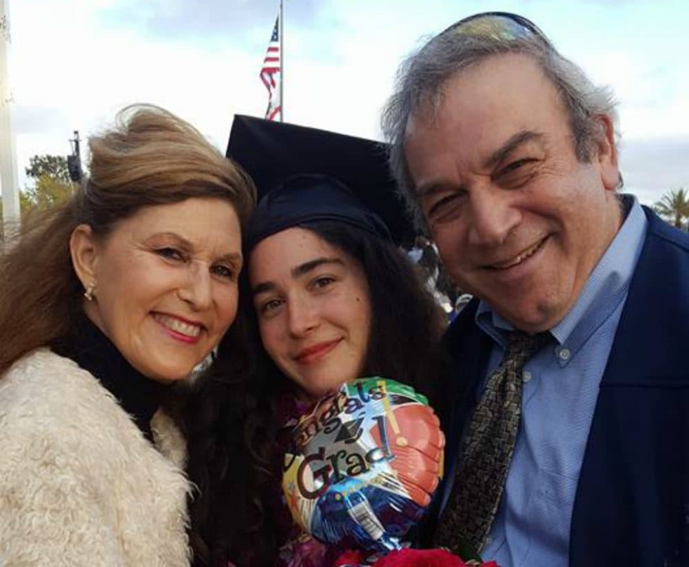Lori Gilbert-Kaye (left) pictured with her daughter Hannah and husband Dr. Howard Kaye. (Facebook)