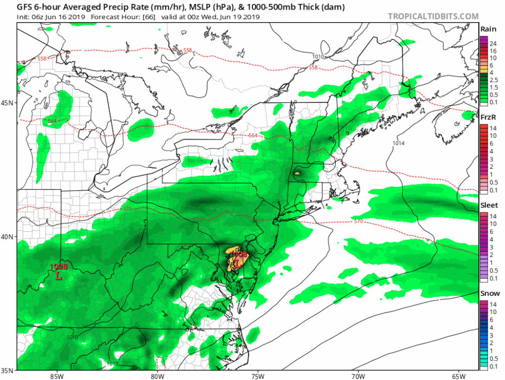 A couple of areas of showers will move close or into New England this week. (Courtesy Tropical Tidbits)