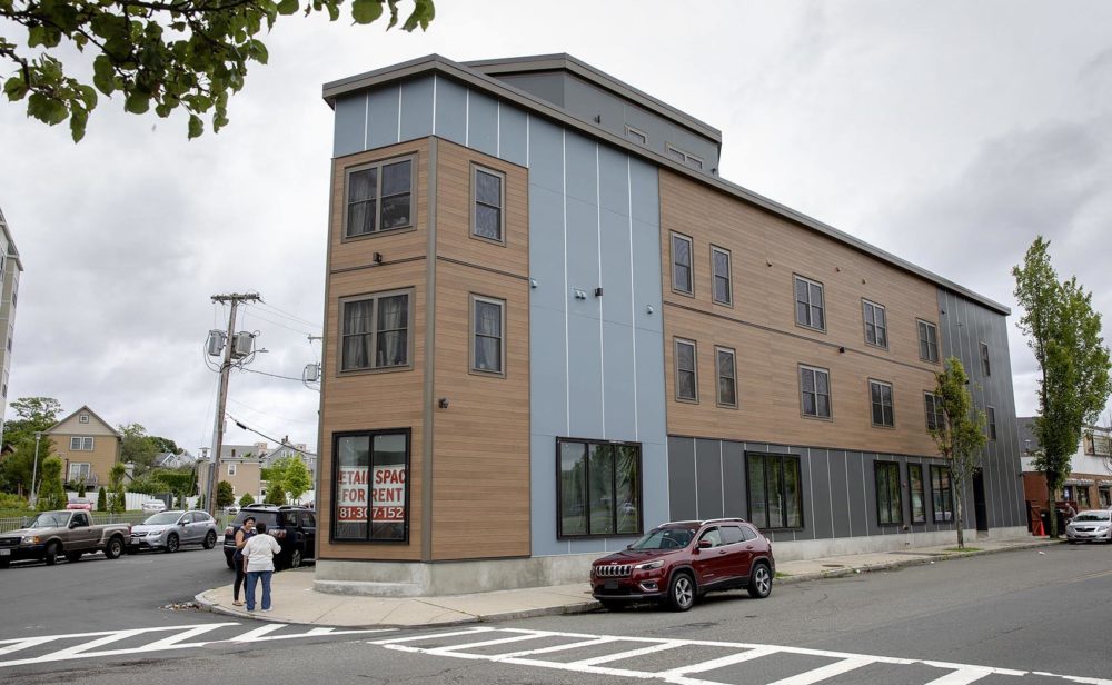 The building that was once Fran's Place on the corner of Sagamore St. and Washington St. in Lynn. (Robin Lubbock/WBUR)