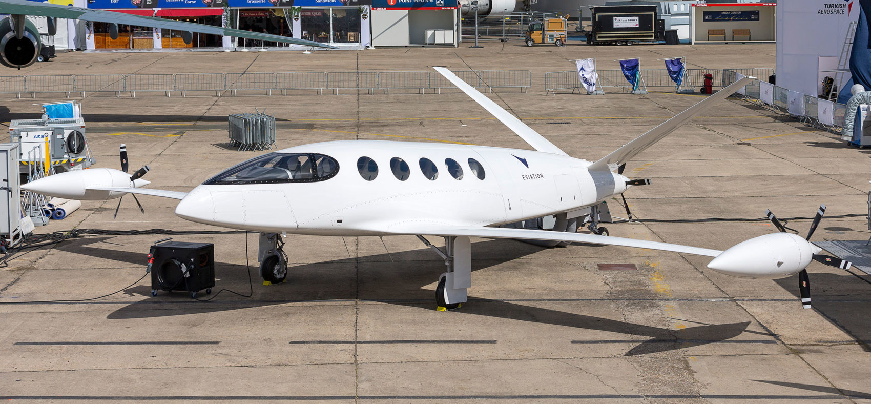 It's Electri-Flying: Cape Air Pioneers Flights Without Fossil Fuels | WBUR  News