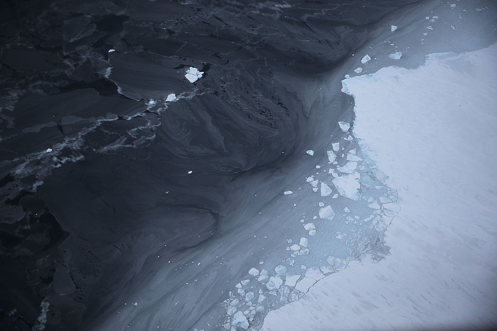 The Earth's oceans are getting hotter, according to a new IPCC report. (Mario Tama/Getty Images)