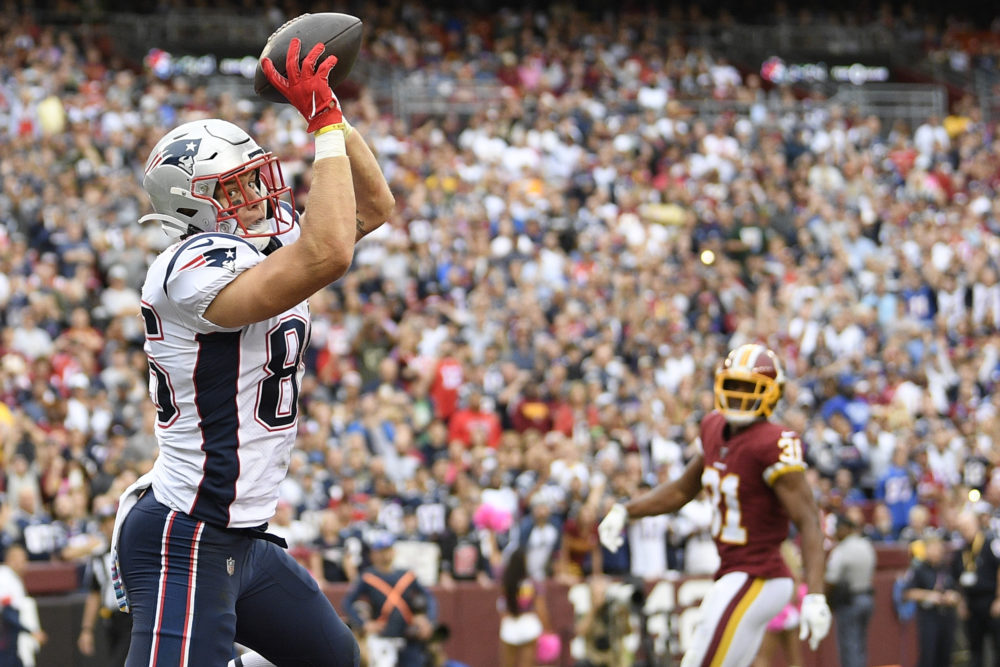New England Patriots tight end Ryan Izzo (85) makes a touchdown catch against the Washington Redskins during the second half of the game. (Nick Wass/AP)