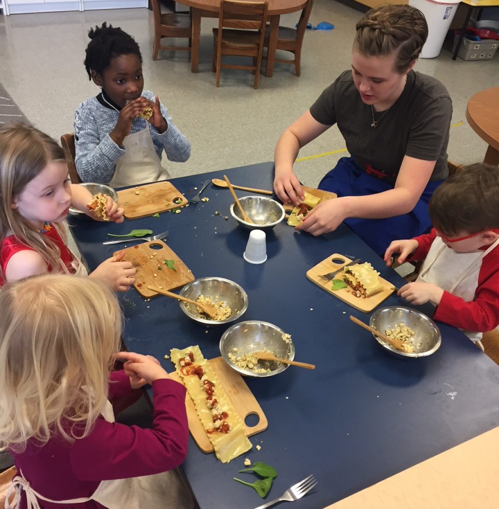 Kids learning how to cook with New Leaf Kitchen (Courtesy of Annie Streitmarter)