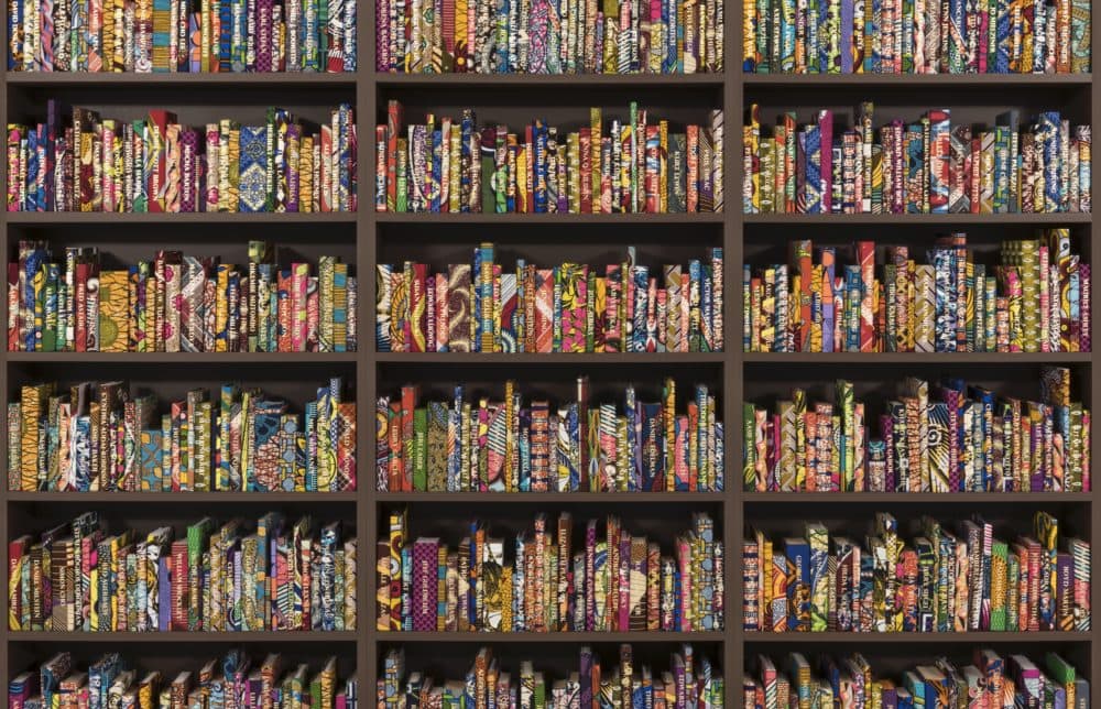 Yinka Shonibare CBE, &quot;The American Library&quot; (detail), 2018. (Courtesy the artist and James Cohan Gallery, New York and FRONT International: Cleveland Triennial for Contemporary Art with funds from VIA Art Fund, Cleveland Public Library and The City of Cleveland Cable television Minority Arts and Education Fund)