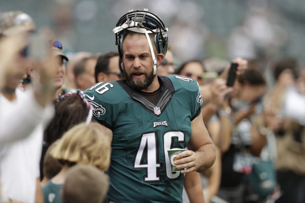 Jon Dorenbos played in the NFL for more than a decade and is also a succesfull magician. (Michael Perez/AP)