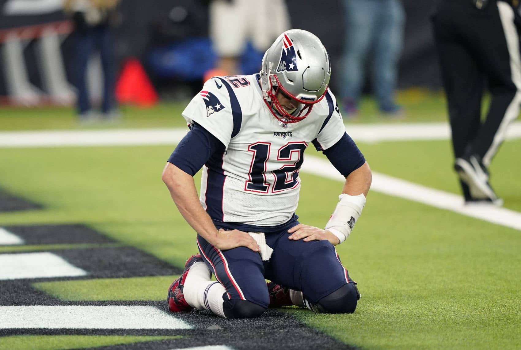 Tom Brady Screams at Teammates Before Pulling Off Last-Second Upset