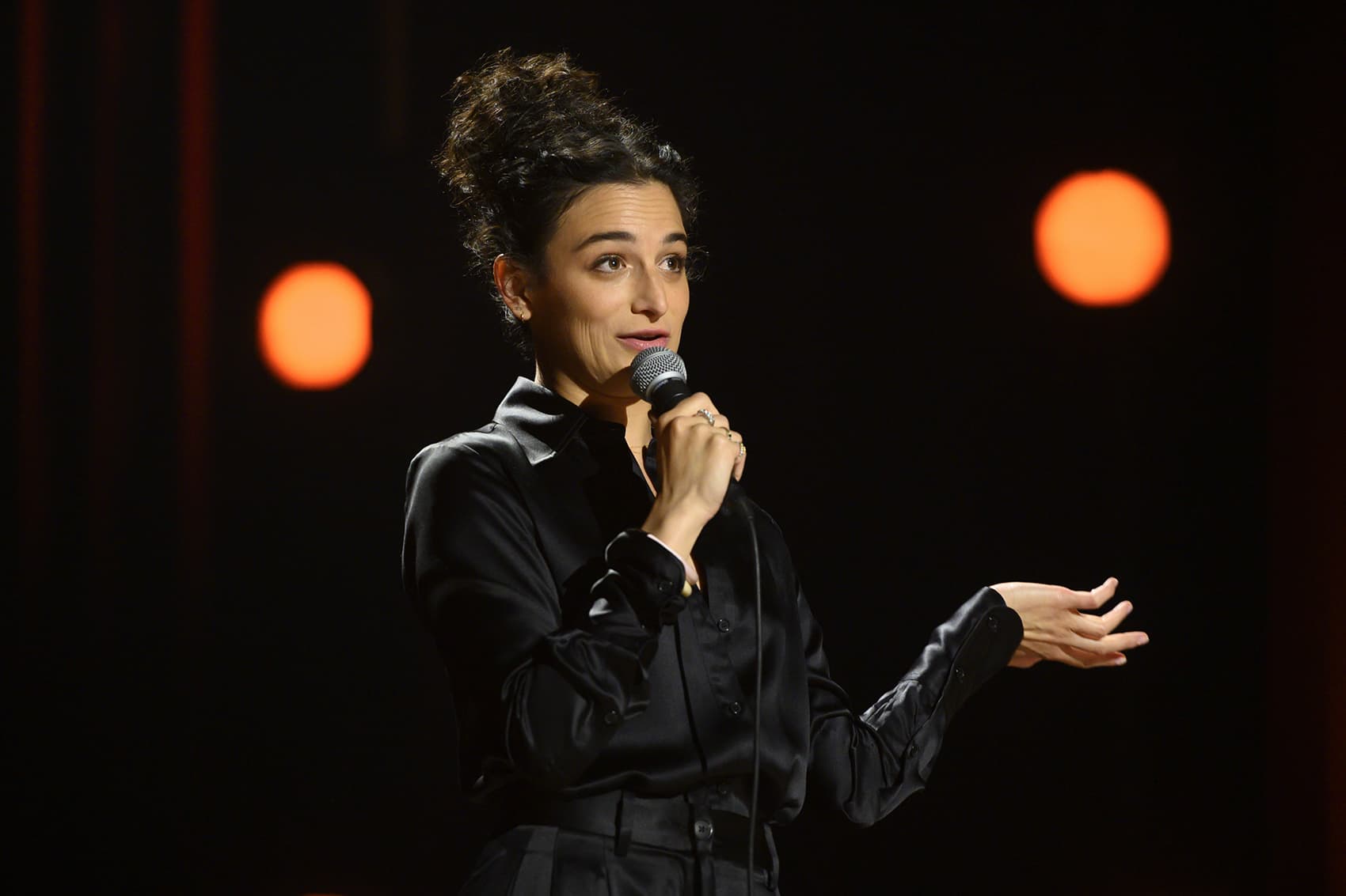 Jenny Slate's Road To Self-Discovery — Through Self-Doubt