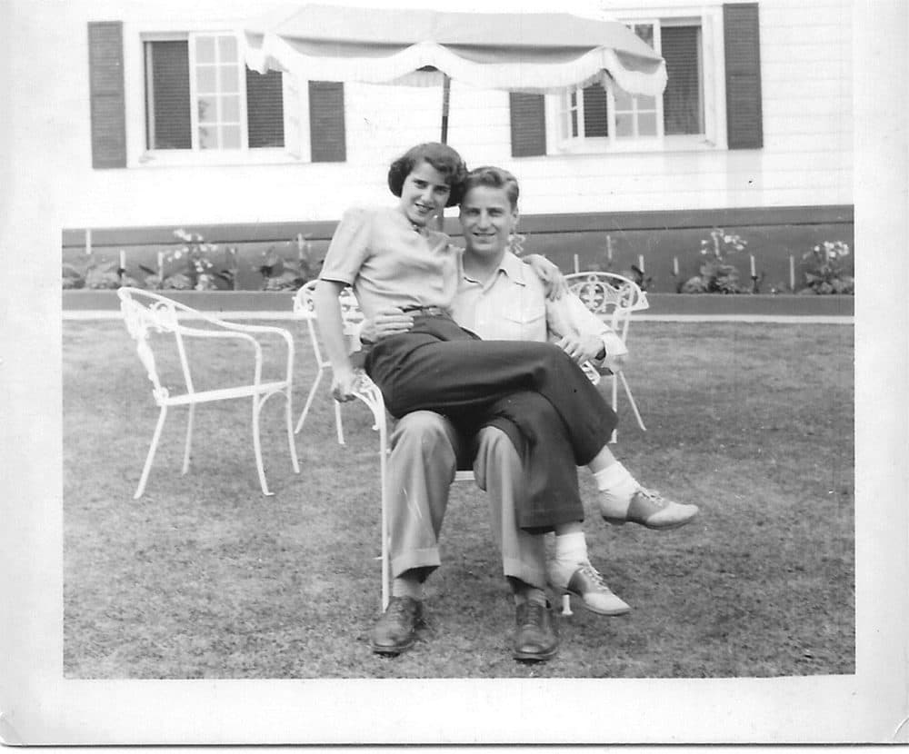 Richard and Minna Passman on their honeymoon in Niagra Falls in 1947. (Courtesy Bill Passman)