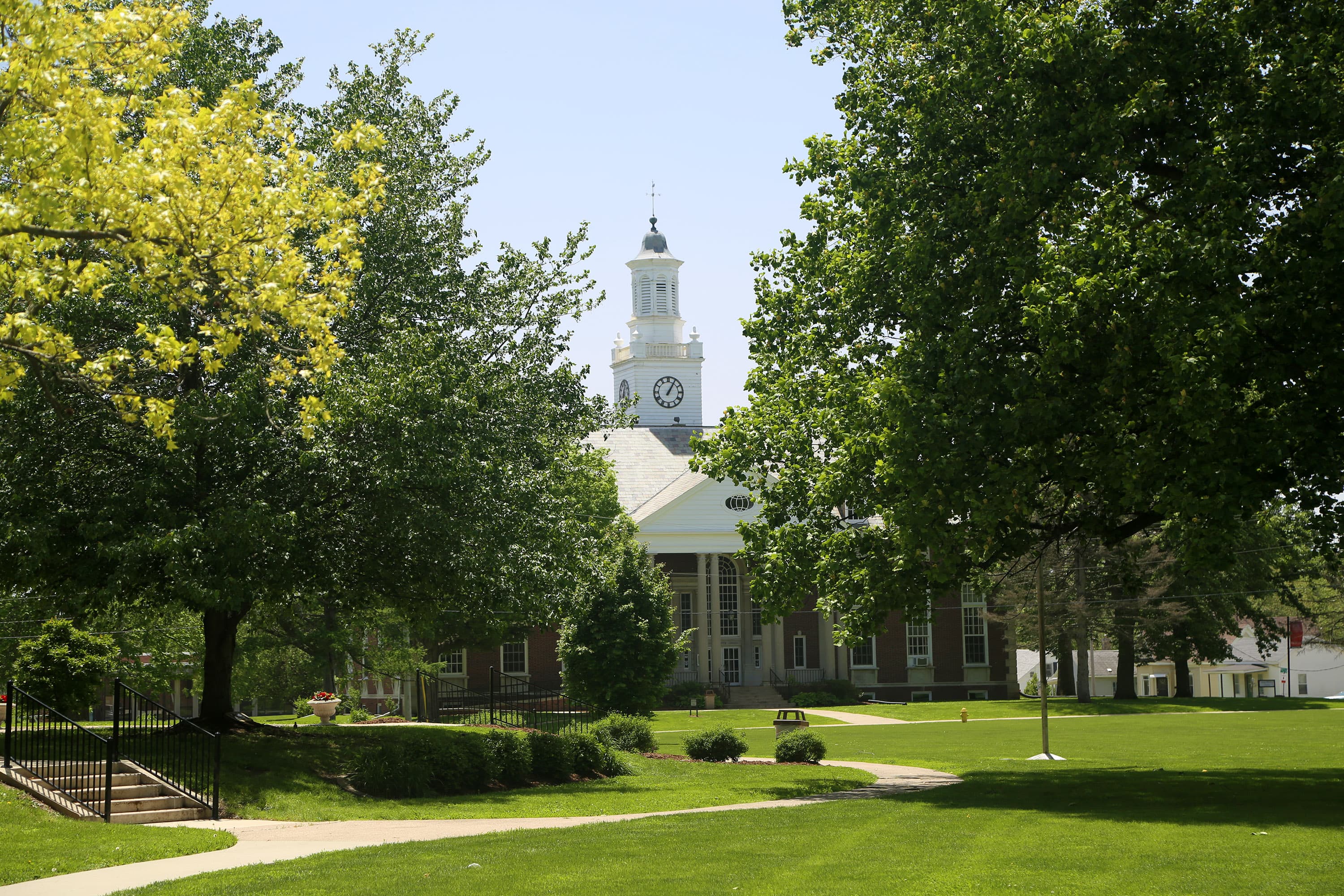 The Henry Pfeiffer Library at MacMurray College in Jacksonville, Illinois. (Courtesy)
