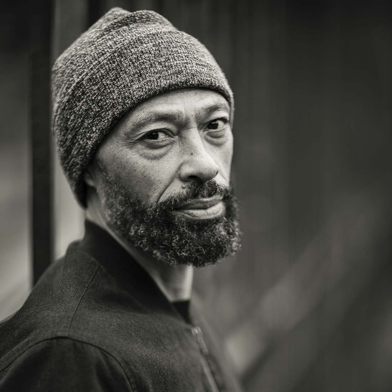 Headshot of Desmond Hall
