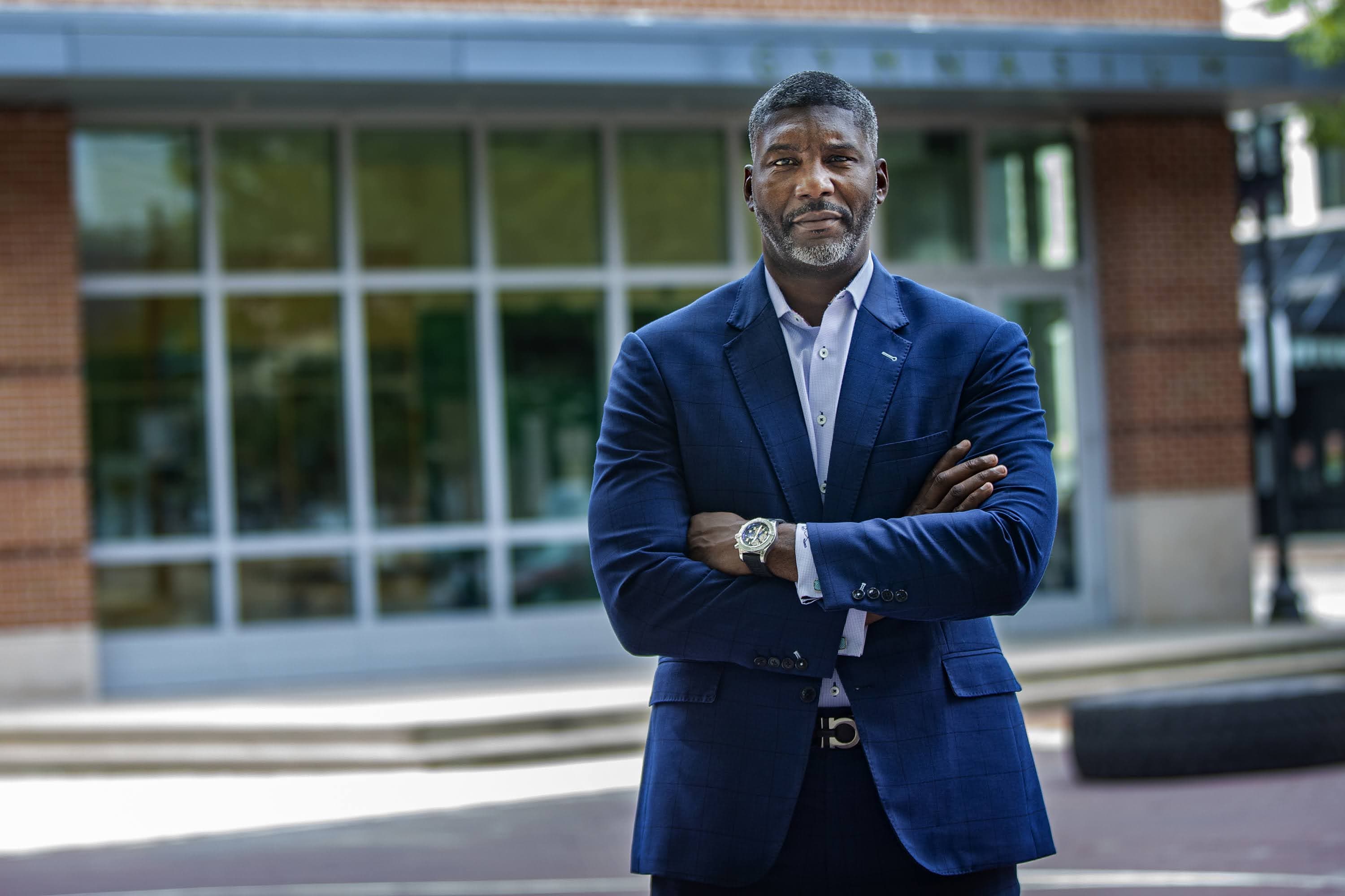 Paul Francisco ha sido el director de diversidad de State Street desde 2017. (Jesse Costa/WBUR)