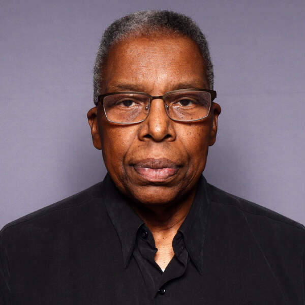 Headshot of René Marchando