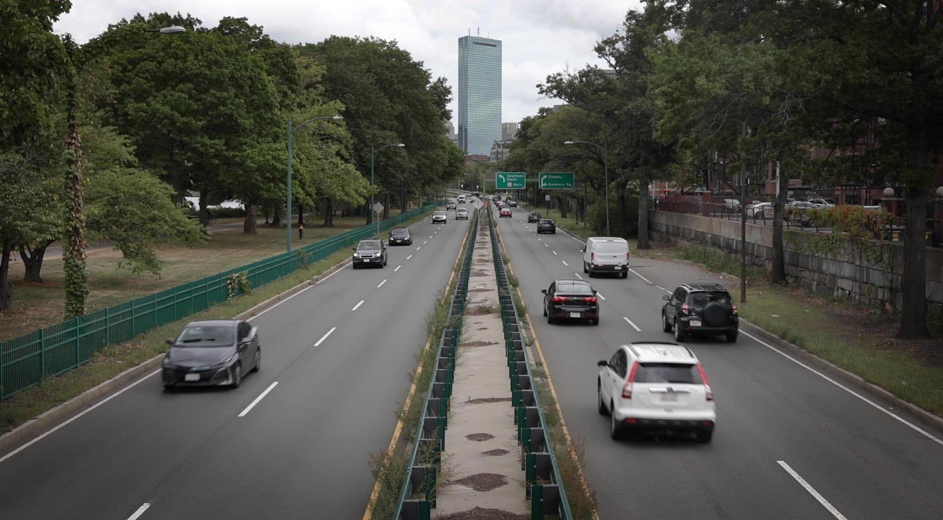 Cars driving along Storrow Drive. (Robin Lubbock/WBUR)