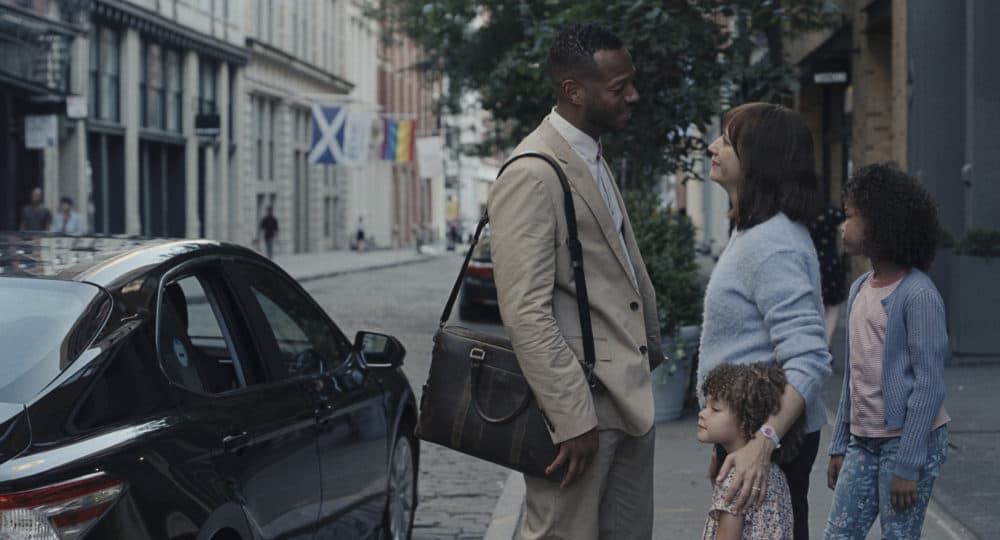 Left to right: Marlon Wayans, Rashida Jones, Alexandra Mary Reimer and Liyanna Muscat in &quot;On the Rocks.&quot; (Courtesy Apple)