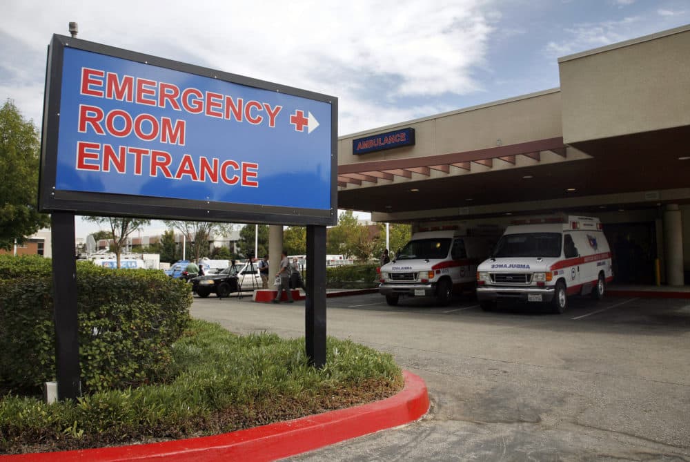 The emergency room entrance at the Henry Mayo Newhall Memorial Hospital in Santa Clarita, California. (Jason Redmond/AP)