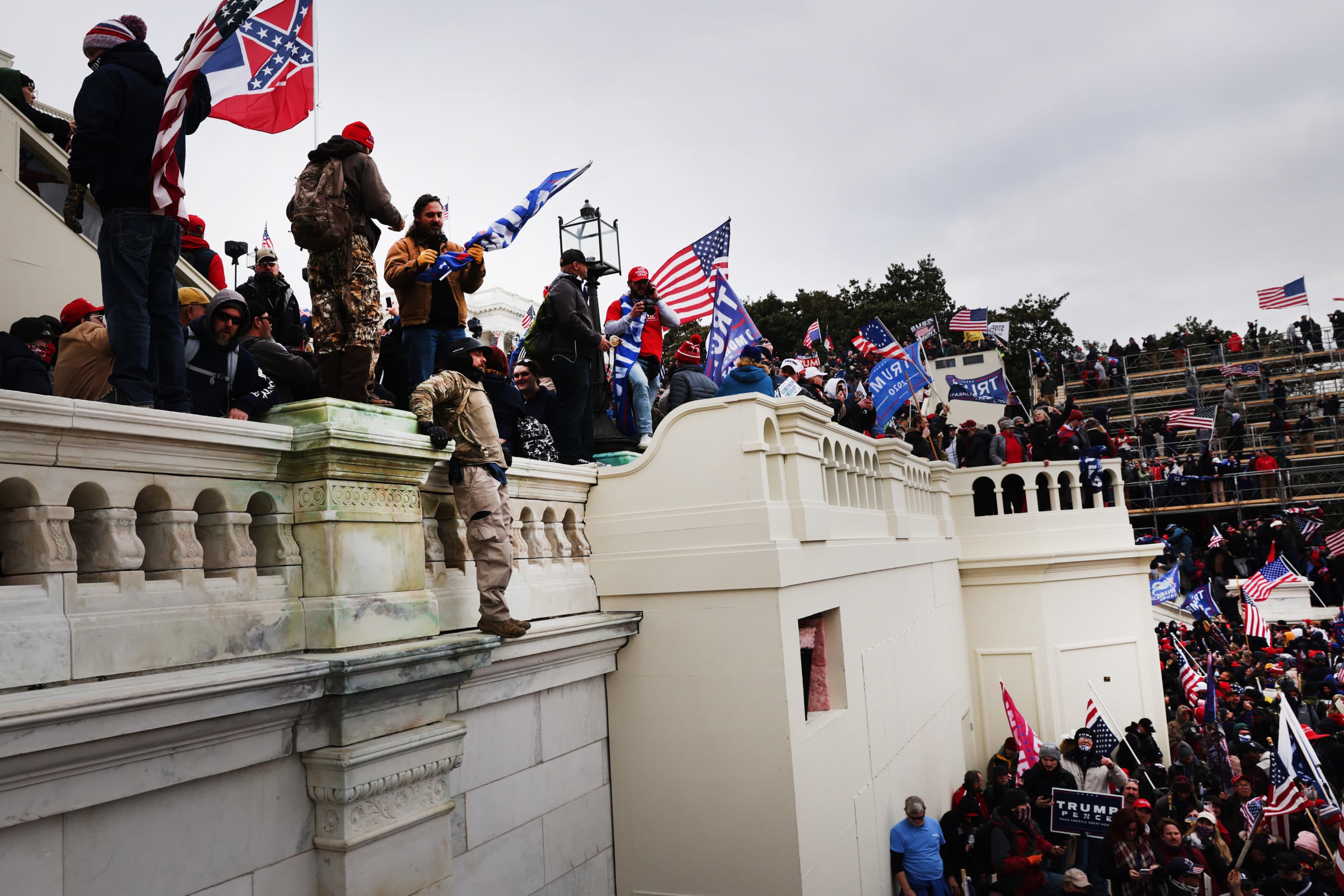 Thousands of Trump supporters storm the United States Capitol building following a "Stop the Steal" rally on Jan. 06, 2021 in Washington, DC. (Spencer Platt/Getty Images)