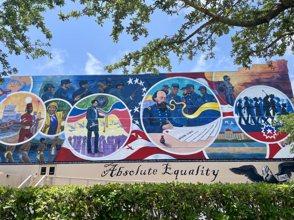The new Juneteenth mural is located at the site of the issuance of General Order No. 3, which demanded “absolute equality” between enslaved Texans and former slave owners after the Emancipation Proclamation. (Elizabeth Trovall/Houston Public Media)