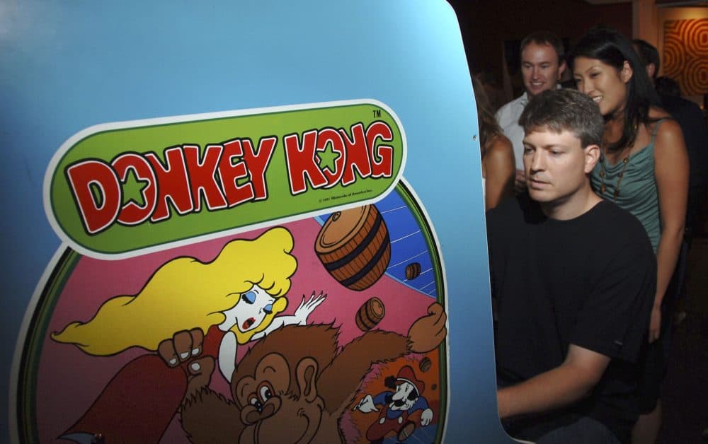 Steve Wiebe plays Donkey Kong after the screening of Picturehouse's &quot;The King of Kong: A Fistful of Quarters&quot; at the Museum of the Moving Image on August 12, 2007 in New York City. (Andrew H. Walker/Getty Images)