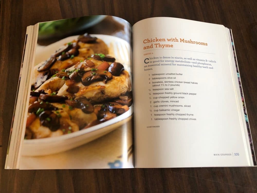 Chicken with mushrooms and thyme. (Courtesy &quot;Eat Right For Your Sight&quot; cookbook.)