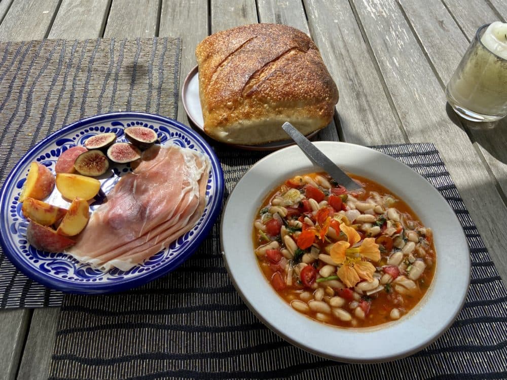 White Beans With Tomatoes, Peppers And Summer Herbs (Kathy Gunst)