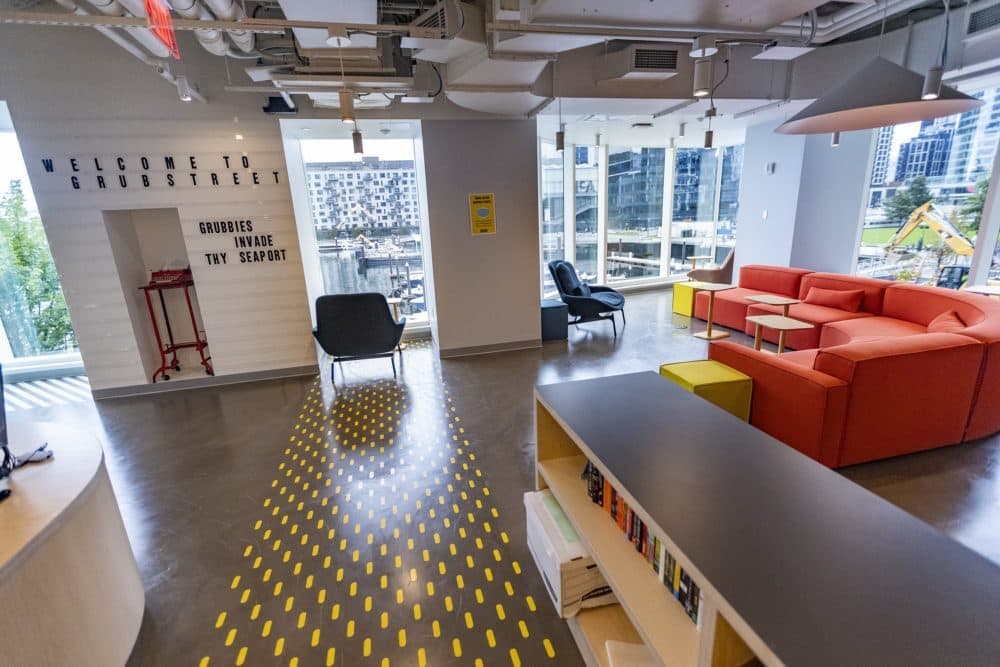 The new GrubStreet lobby area on the second floor. (Jesse Costa/WBUR)