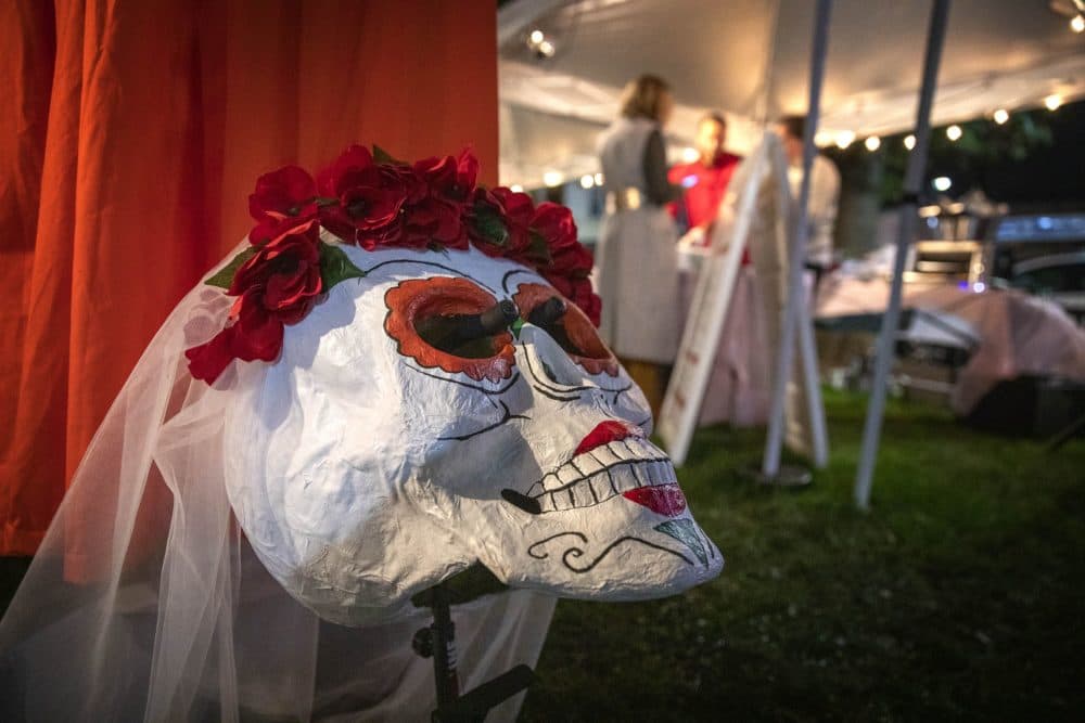 A cartoneria skull on a musical instrument stand at Winnisimmet Park. (Robin Lubbock/WBUR)