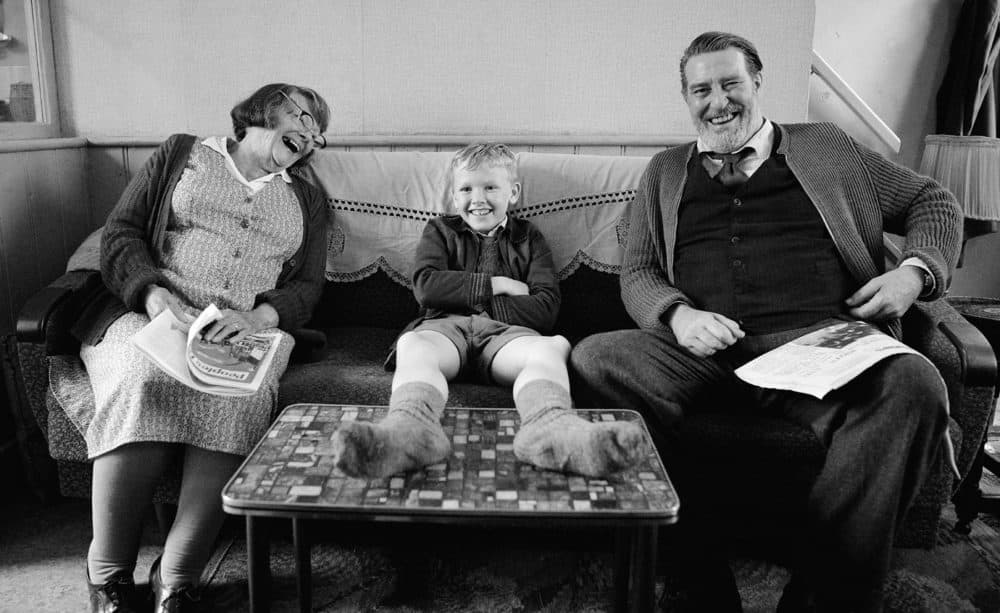 (L to R) Judi Dench as &quot;Granny&quot;, Jude Hill as &quot;Buddy&quot; and Ciarán Hinds as &quot;Pop&quot; in director Kenneth Branagh's &quot;Belfast.&quot; (Rob Youngson/Focus Features)