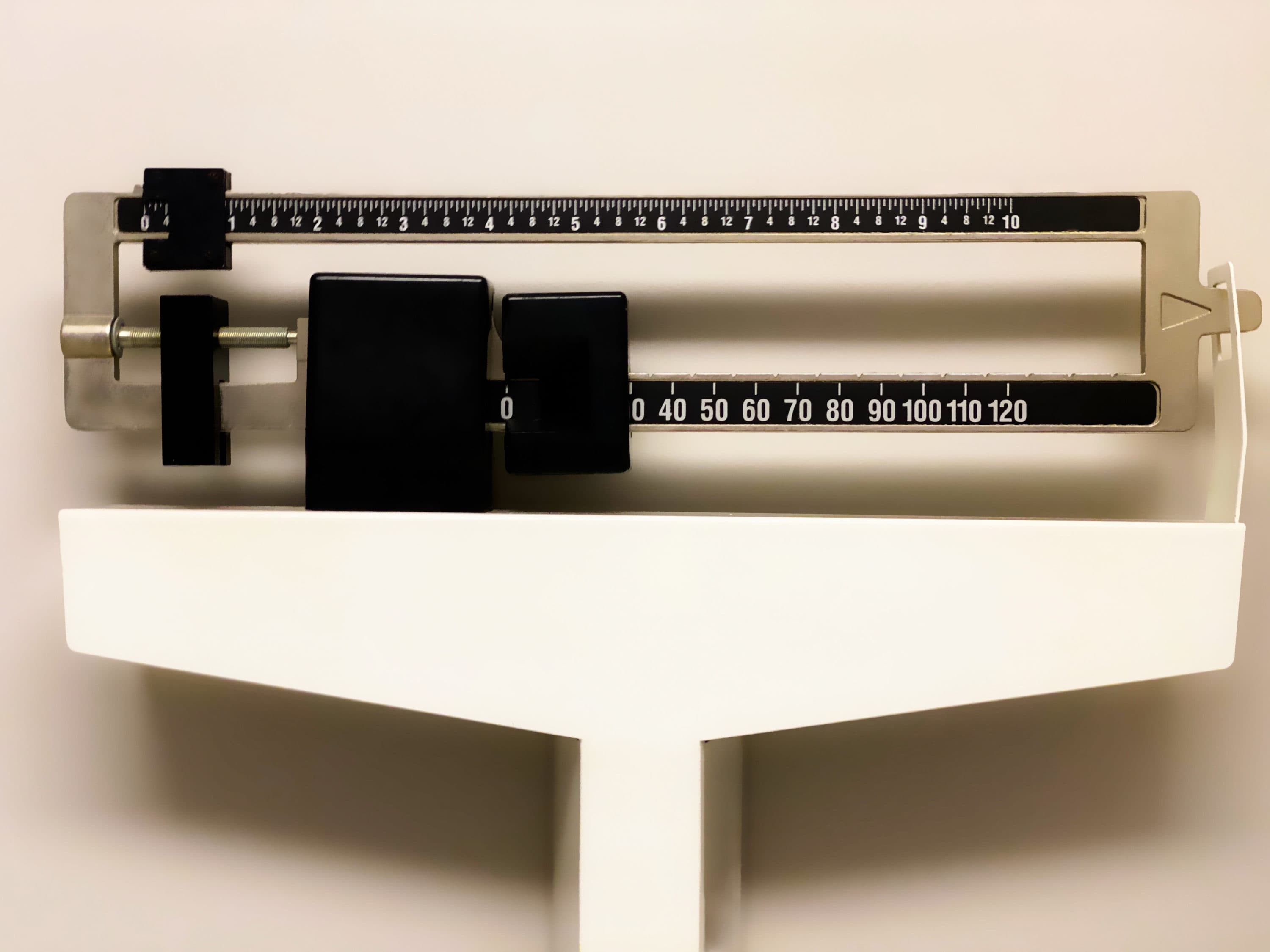 A scale inside a doctor's office. (Getty Images)