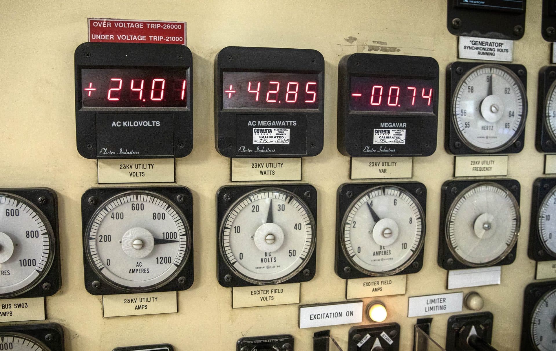 A dial in the waste facility control room shows the generators producing over 42 Megawatts. (Robin Lubboock/WBUR)