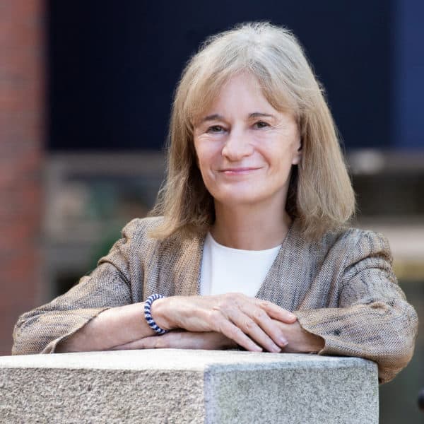 Headshot of Jane Perlez