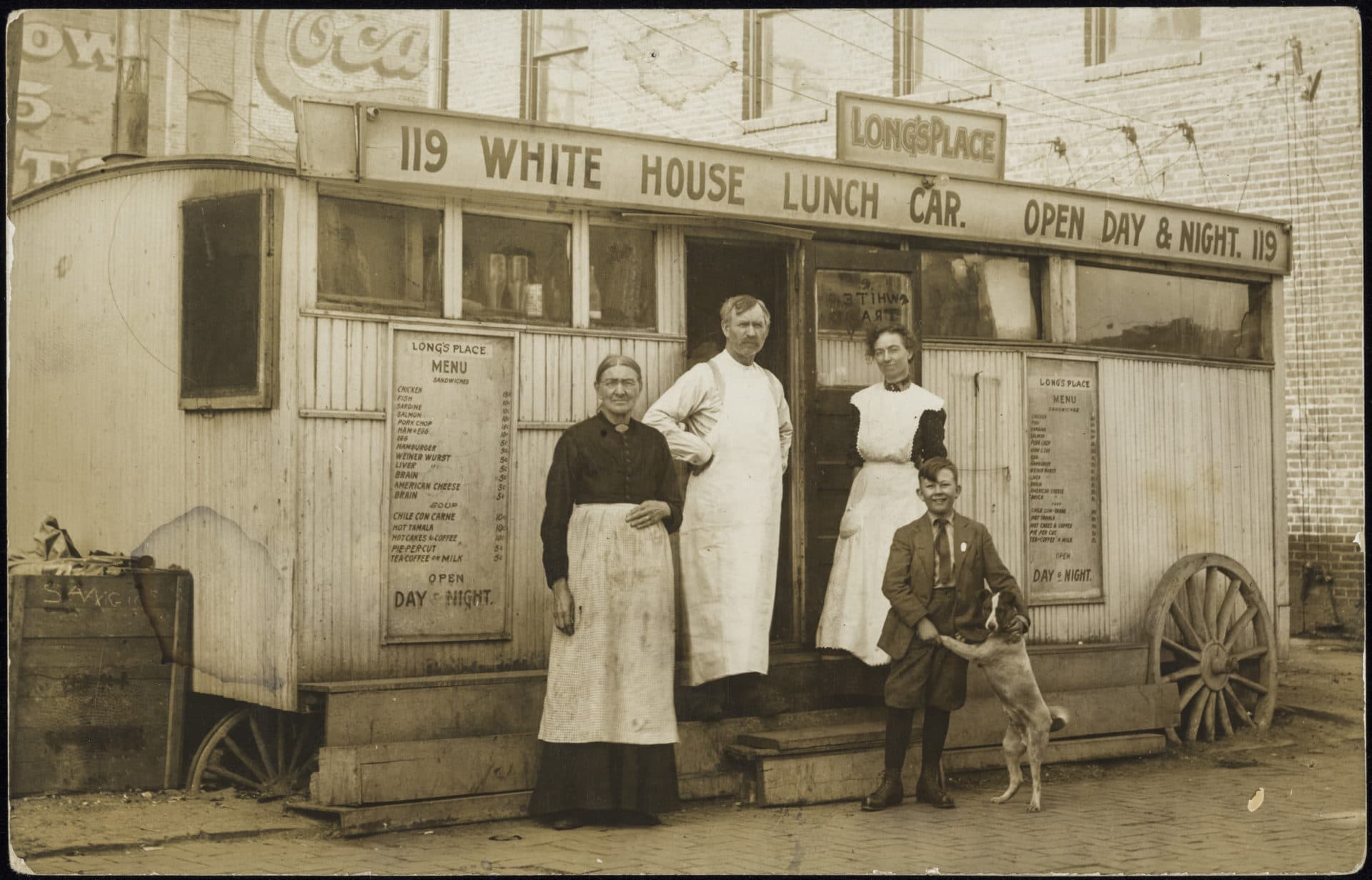 Long’s Place Lunch Car, photographed circa 1914. (Courtesy Museum of Fine Arts, Boston/Leonard A. Lauder Postcard Archive)
