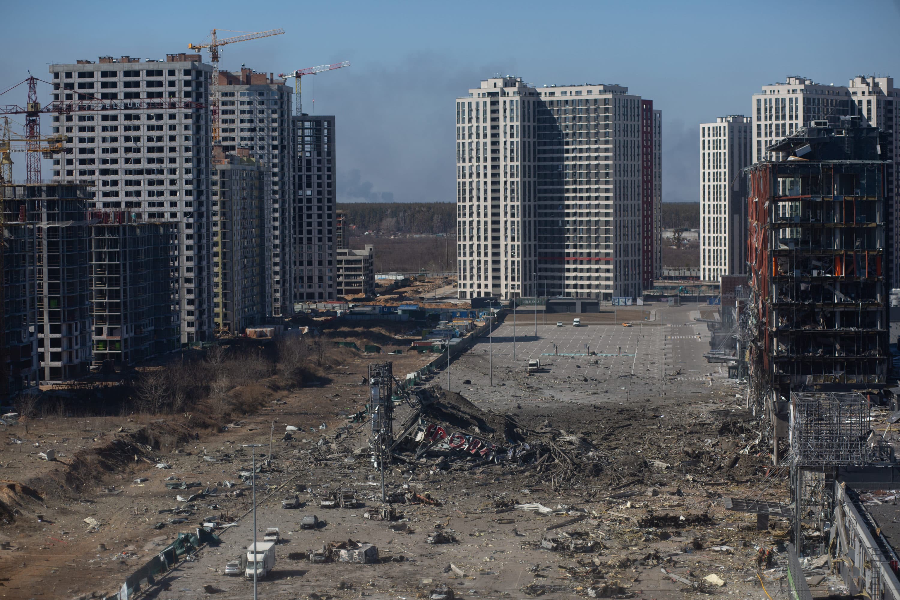 As Russian invaders approach, former Mass. couple goes about life in native Kyiv