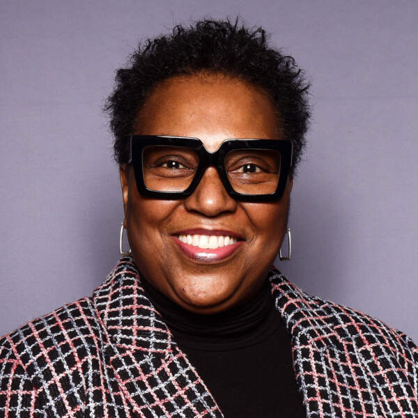 Headshot of Lisa Smith-McQueenie