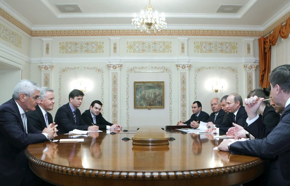 Vladimir Putin, fourth on the right, meets with the then-head of General Electric, CEO Jeff Immelt (second on the left) outside Moscow in Novo-Ogarevo on June 4, 2010. The group held talks on business in Russia. (Alexey Nikolsky/AFP via Getty Images)