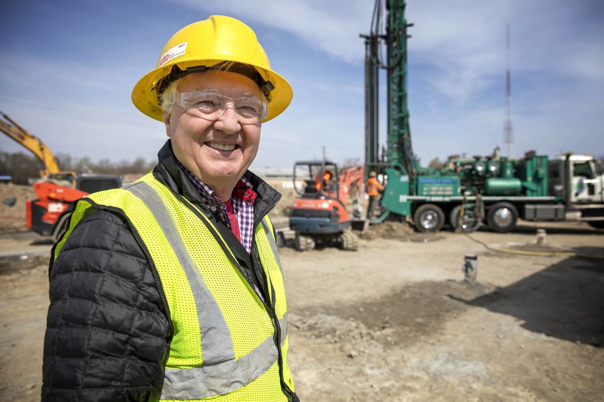 Roger Skilling, at a geothermal drillng site in Cambridge, Mass. (Robin Lubbock/WBUR)