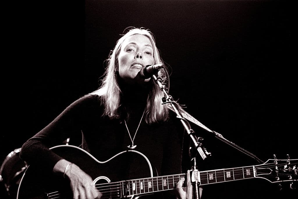 Joni Mitchell performing at "California Celebrates the Whales" at the Memorial Auditorium in Sacramento, California on November 20. 1976. (Larry Hulst/Michael Ochs Archives/Getty Images)