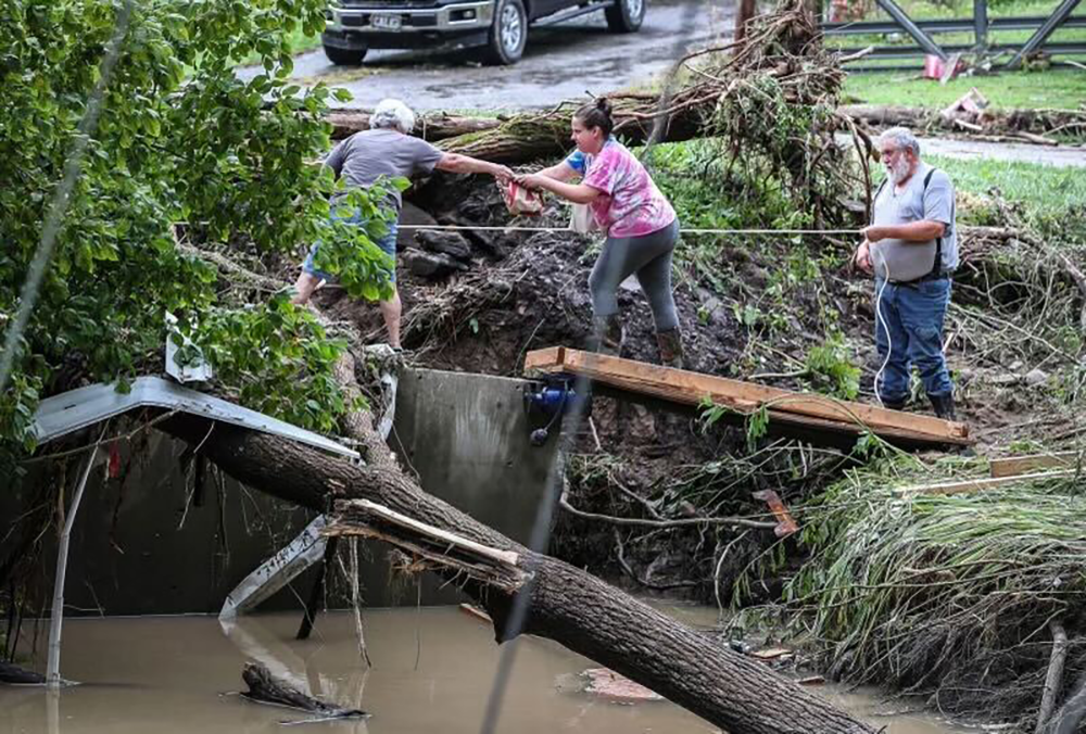 Flooding in Eastern Kentucky made some roads nearly-unpassable. (Joe Arvin)
