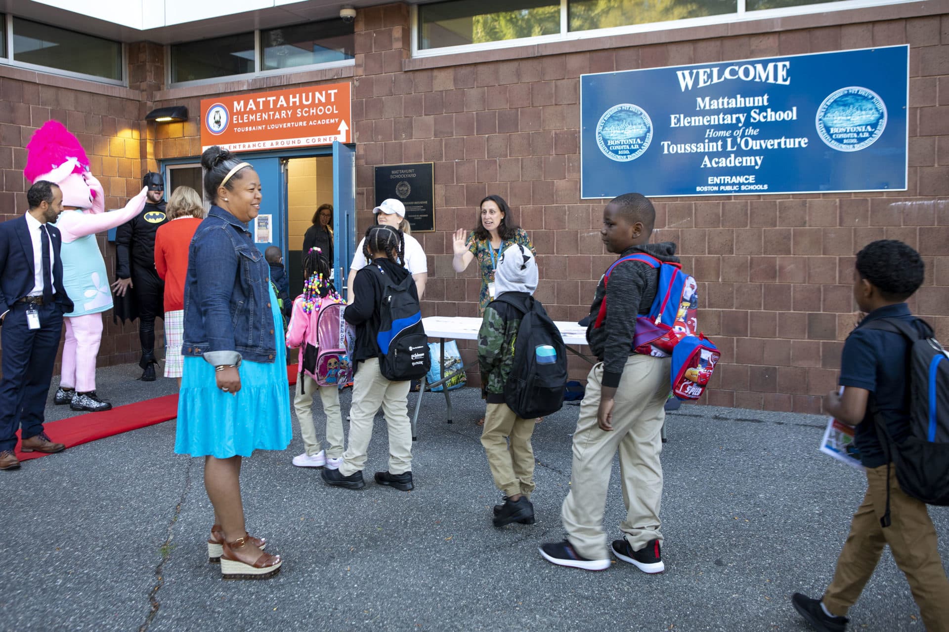 Children arrive for their first day at Mattahunt Elementary School. (Robin Lubbock/WBUR)