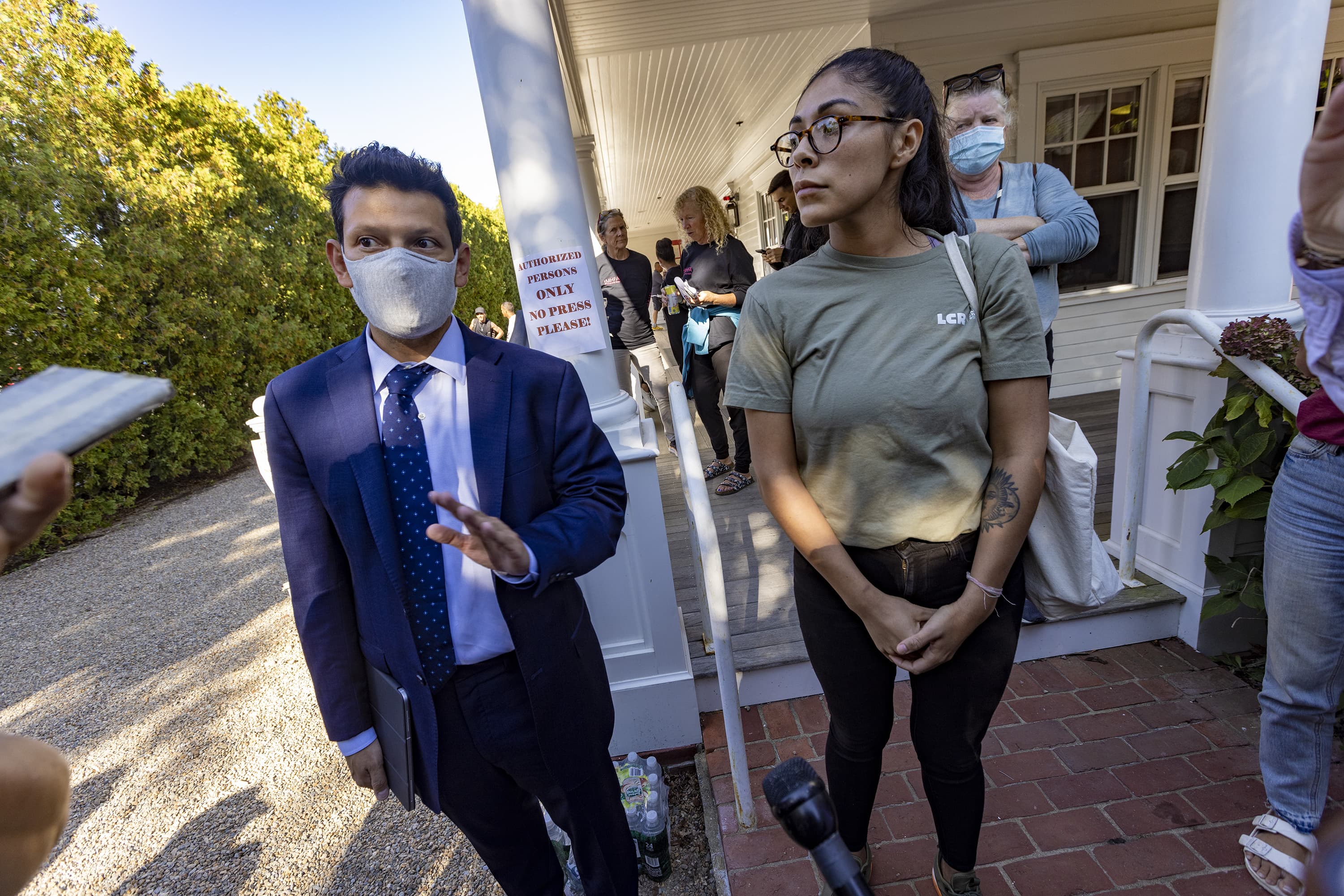 Ivan Espinoza and Mirian Albert, of Lawyers for Civil Rights, arrives at St. Andrew’s Parish House in Edgartown to assist the migrants with any legal counsel. (Jesse Costa/WBUR)