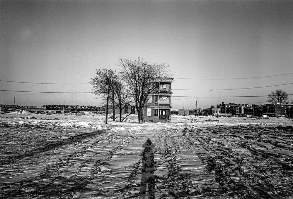 Arnie Jarmak, &quot;Last House on Third Street.&quot; (Courtesy Arnie Jarmak and the McMullen Museum of Art)