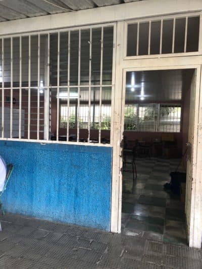 A standard classroom at the Centro Educativo de Guatemala in Tegucigalpa (Karyn Miller-Medzon)