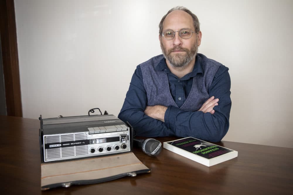 A 'gonzo journalist of the occult' hunts for the ghosts in our machines - Vimarsana News