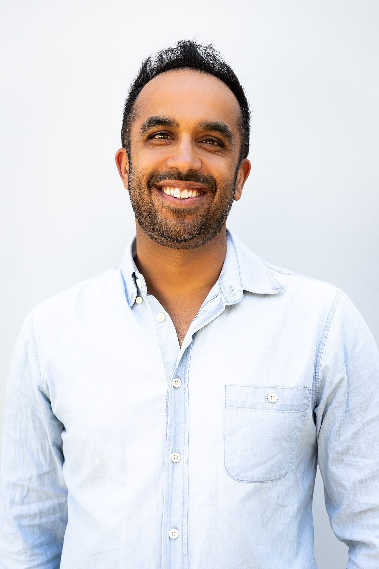 Best selling author Neil Pasricha continues to look for the awesome ...