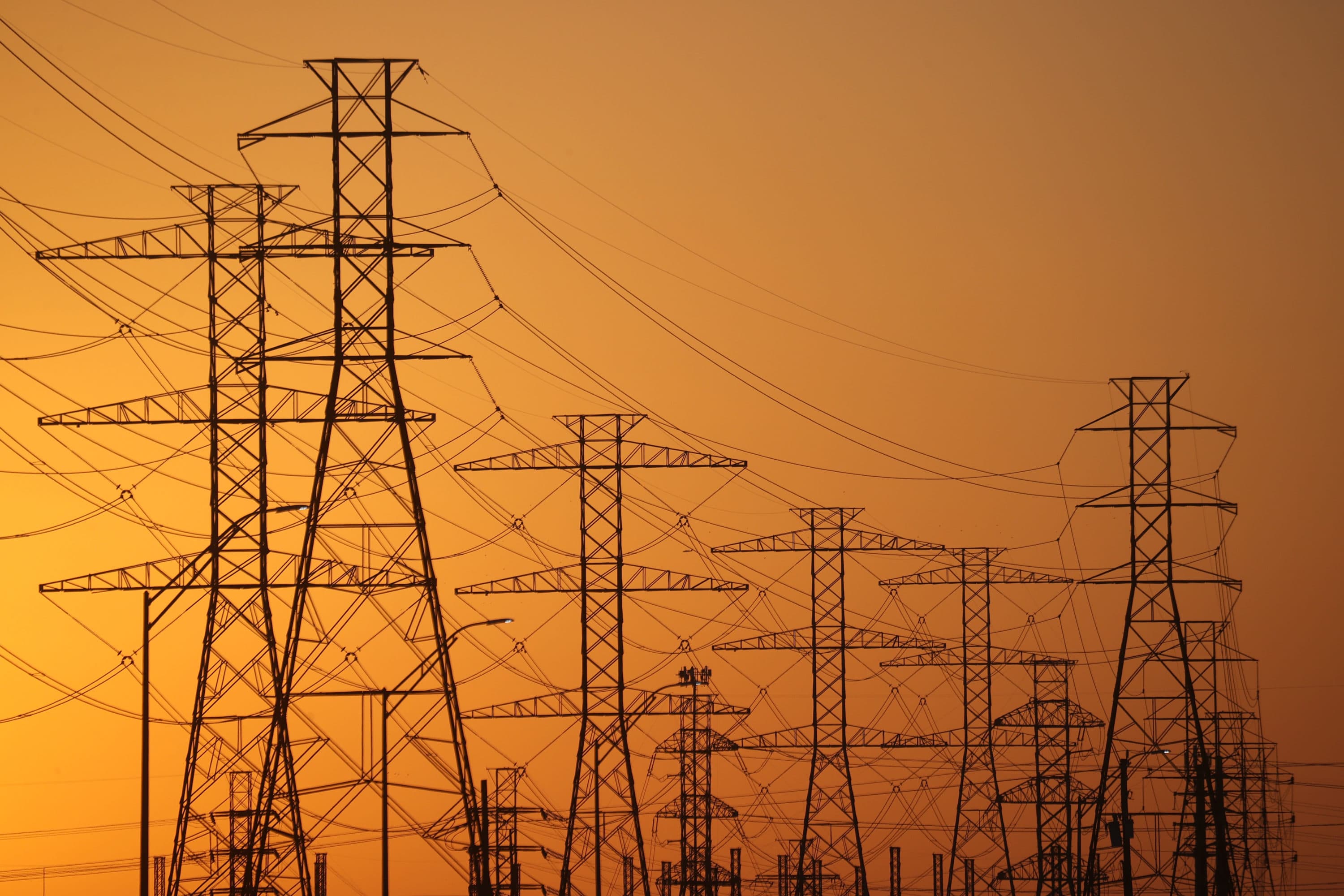 A view of high voltage transmission towers on February 21, 2021 in Houston, Texas. (Justin Sullivan/Getty Images)