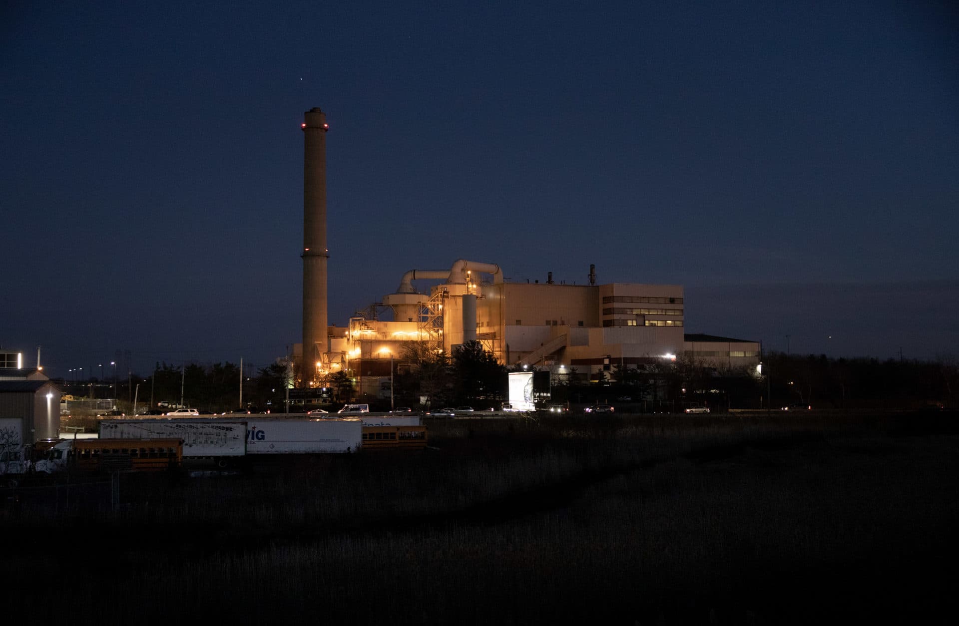 The WIN Waste incinerator in Saugus. (Credit: Robin Lubbock/WBUR)