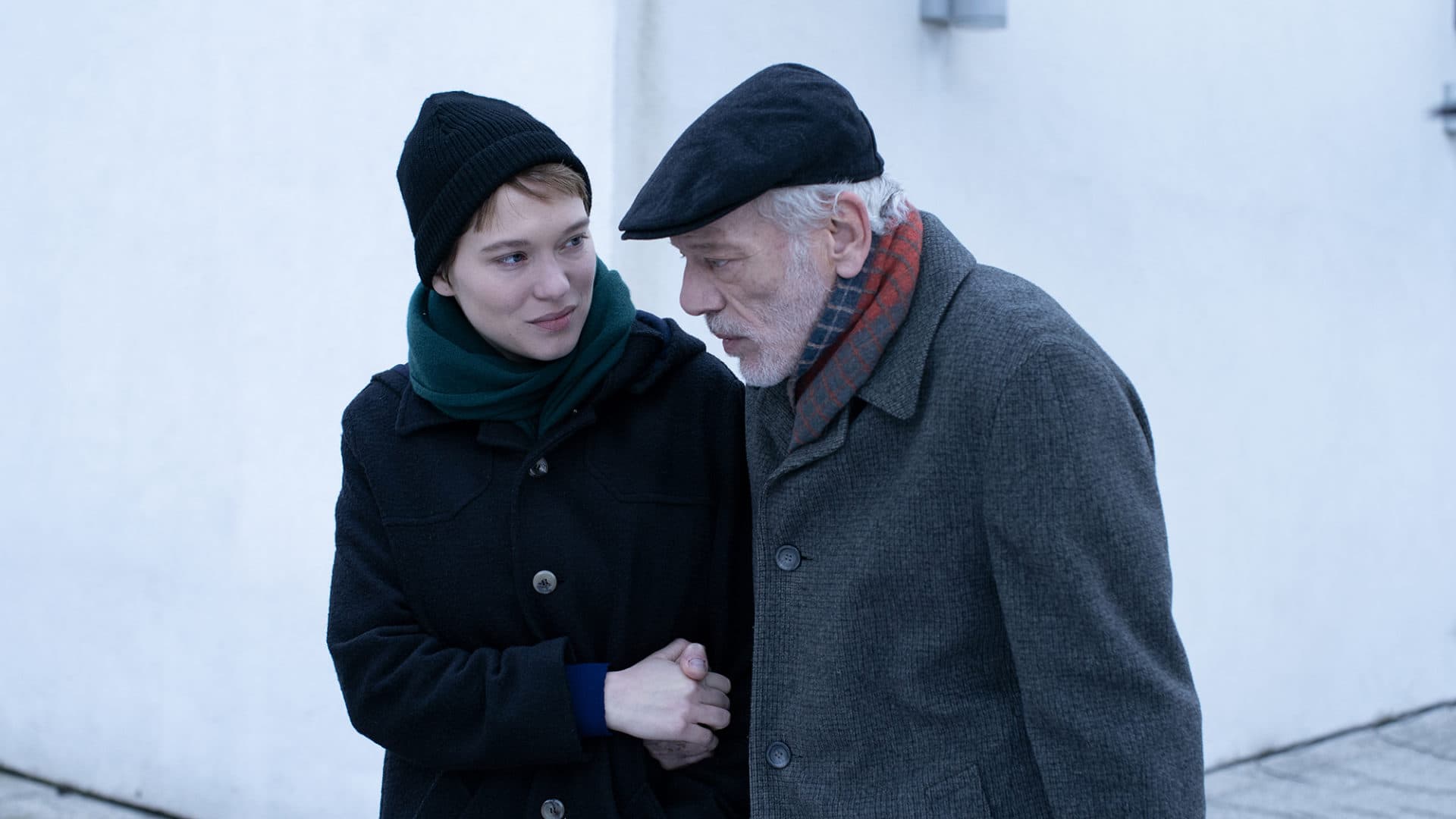 Léa Seydoux as Sandra, Pascal Greggory as Georg in 